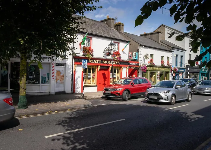 The Mariner, Westport